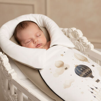 Ivory & Beige Balloon Baby Nest